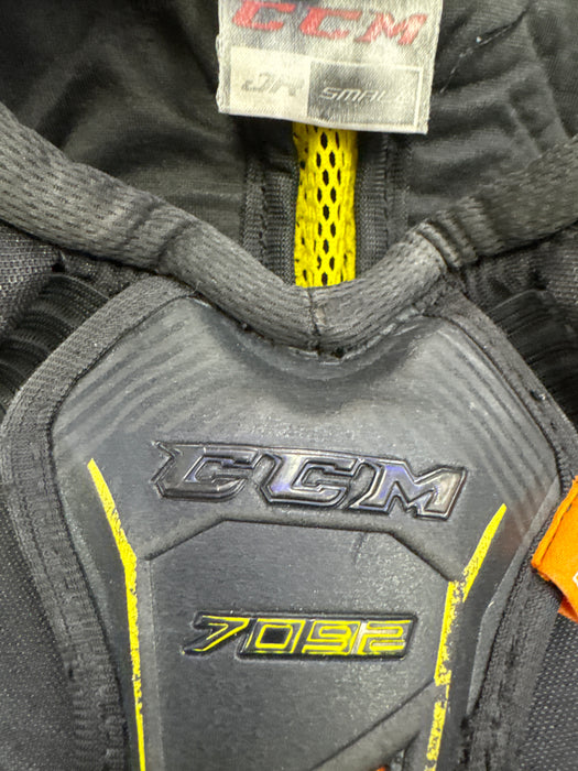 Used CCM 7093 Junior Small Shoulder Pads