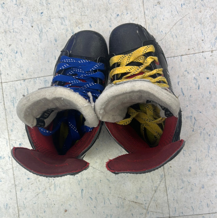 Used Bauer Vapor X800 Size 1 Skates