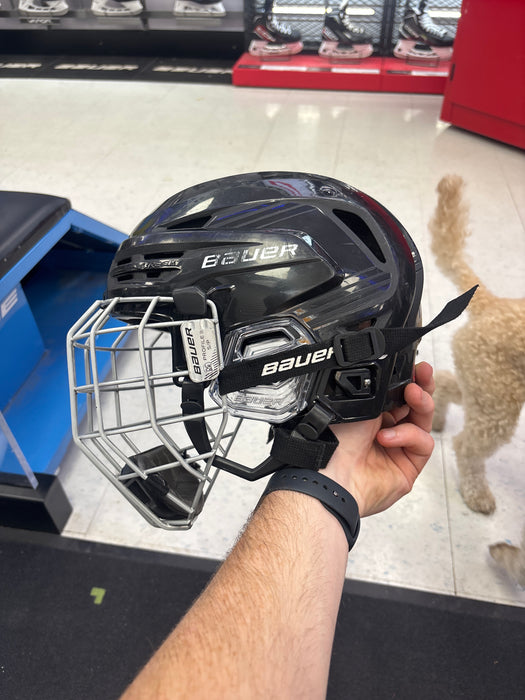 Used Bauer Re-Akt 85 Senior Small Helmet