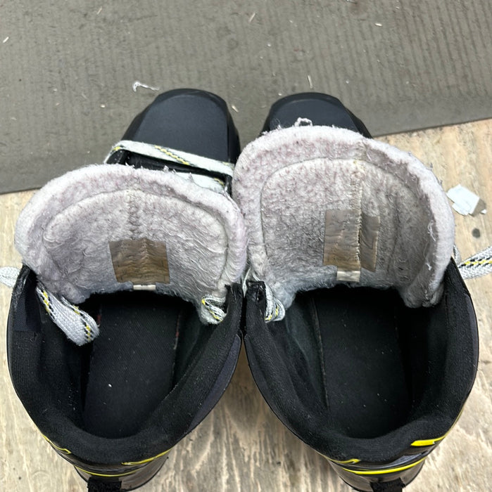 Used CCM Super Tacks 9370 Size 8.5 D Senior Goal Skates