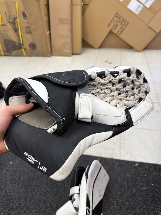 Used Warrior Ritual G6 E+ Junior Catcher and Blocker