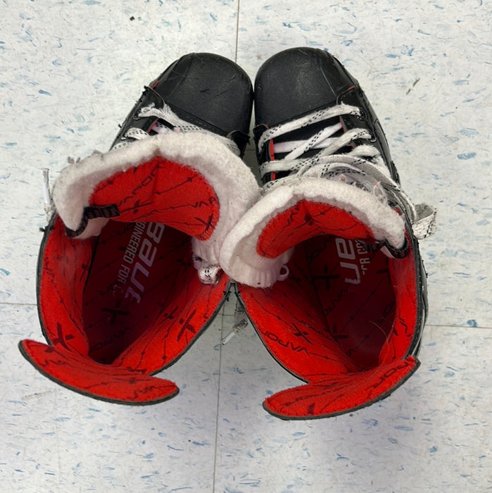 Used Bauer Vapor X3.7 Size 4.5 Player Skates