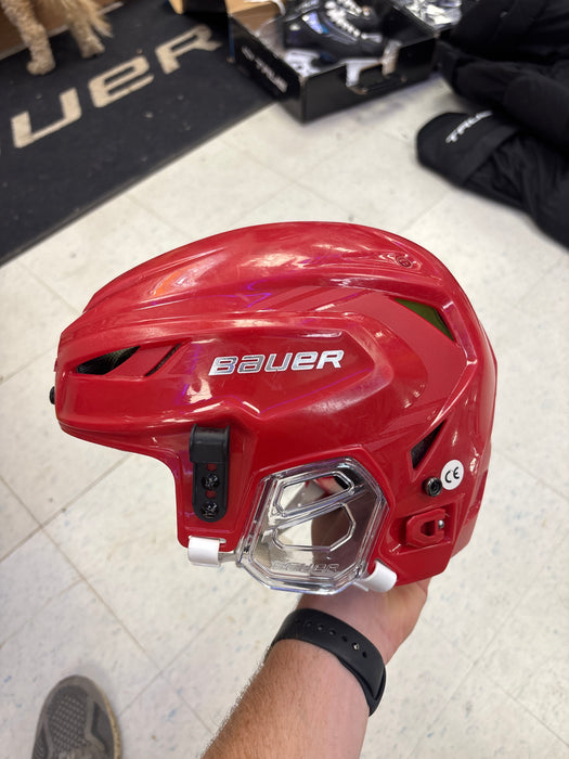 Used Bauer Vapor Hyperlite Senior Small/Medium Helmet