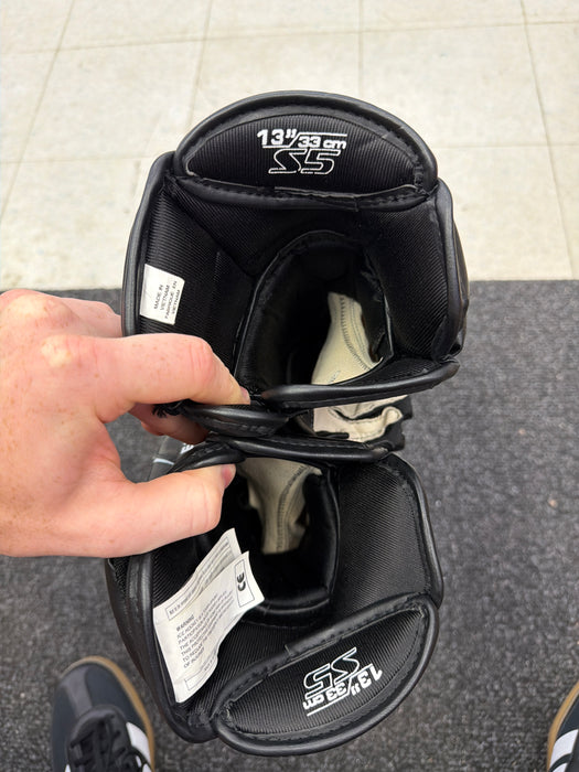 Used Easton S5 13” Gloves
