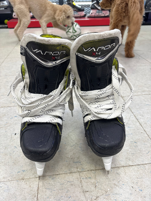 Used Bauer Vapor X4 Size 2.5 EE Skates