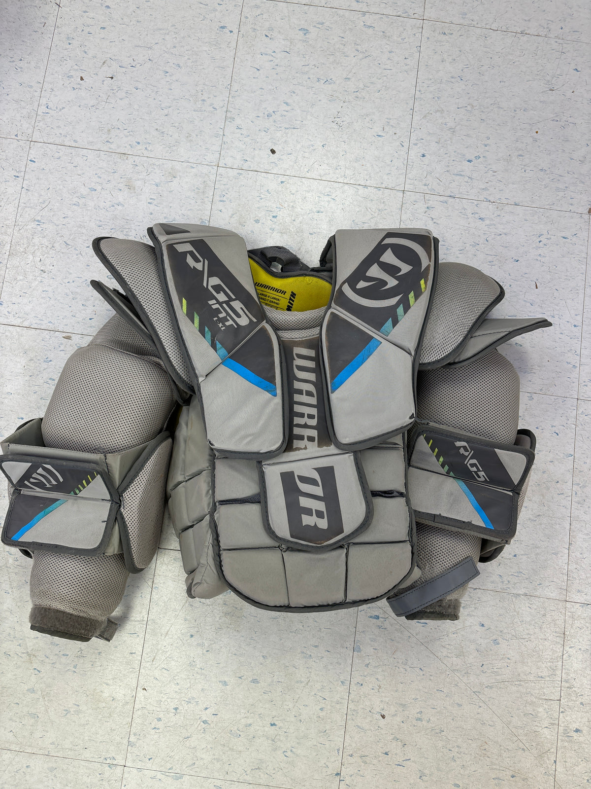 Used Warrior R/G5 Intermediate Large/Extra Large Chest Protector — Crow ...