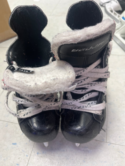Used Bauer Supreme Pro Size 10 Youth Skates