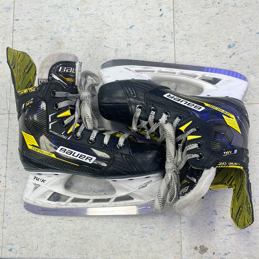Used Bauer Supreme M4 Size 3.5 Player Skates