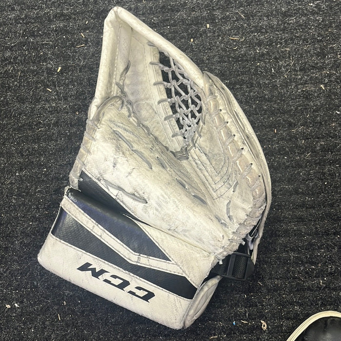 Used CCM YT Flex Youth Catcher