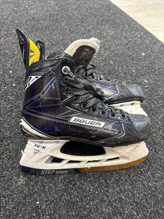 Used Bauer Supreme S180 Size 3.5 Skates