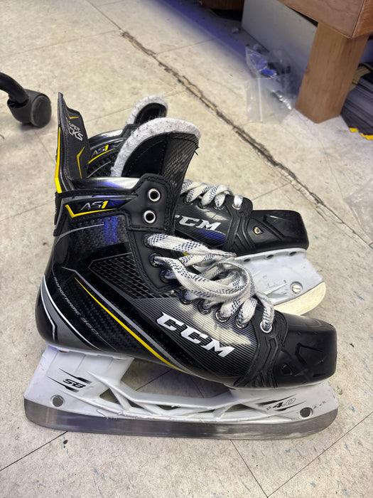 Used CCM Super Tacks AS1 Size 8.0 Skates