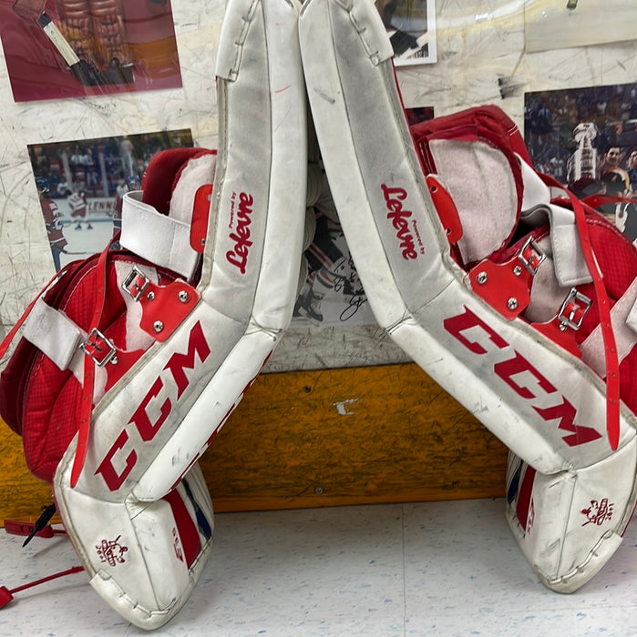Used CCM E3.5 26+1 Goal Pads