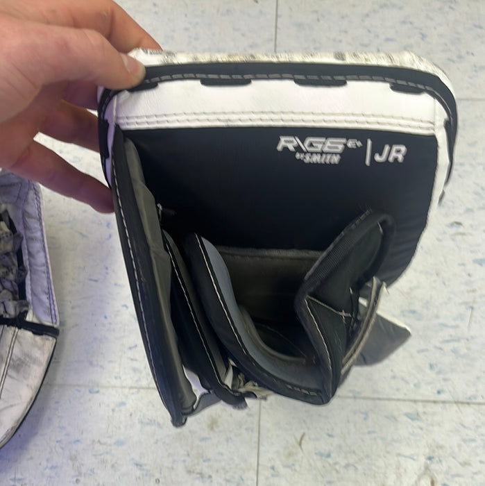 Used Warrior Ritual G6 Junior Catcher and Blocker Set