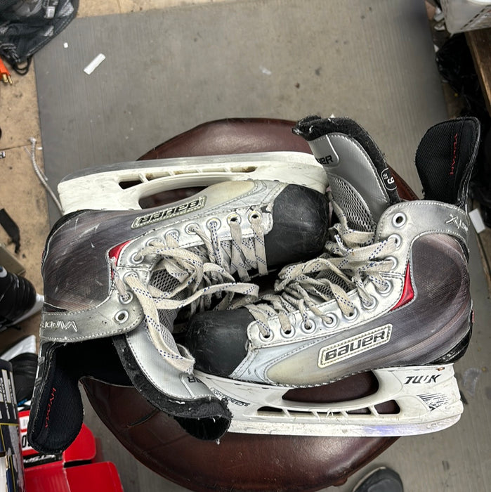 Used Bauer Vapor X:50 Size 6EE Skates