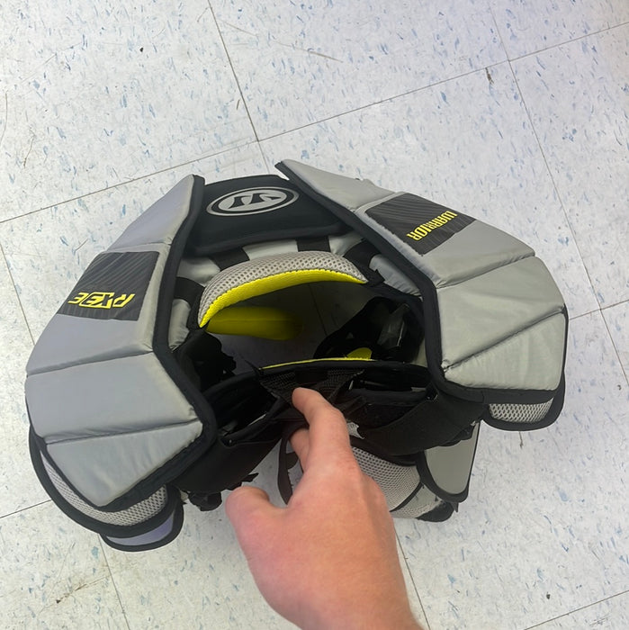 Used Warrior Ritual X3 E Junior Small-Medium Chest Protector