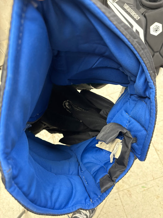 Used McKenney Pro Spec 370 Goalie Pants Junior Large