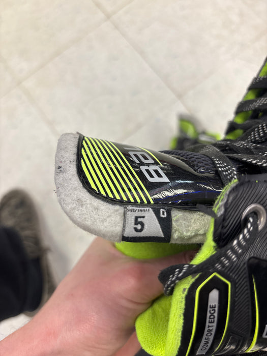 Used Bauer GSX Goal Skates Size 5 Intermediate