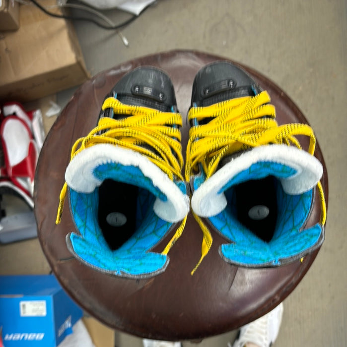 Used Bauer XLP Size 1.0 Junior Skates