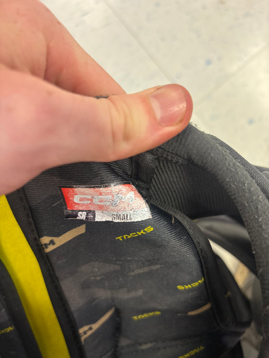 Used CCM Tacks AS-580 Senior Small Shoulder Pads