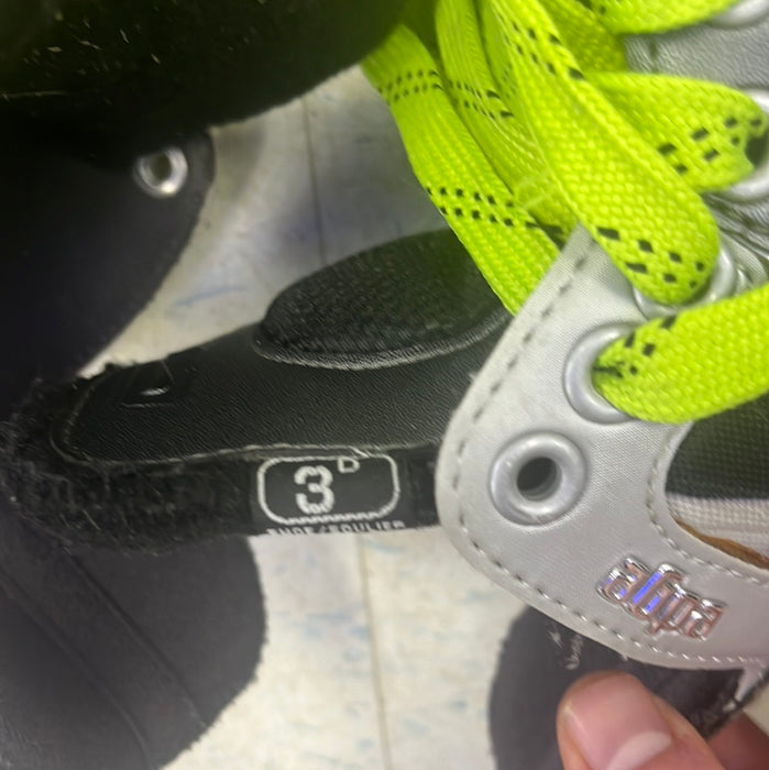 Used Nike Bauer Vapor Edge Size 3 Player Skates