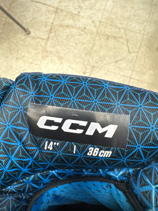 Used CCM JetSpeed FT8 Gloves Size 14”