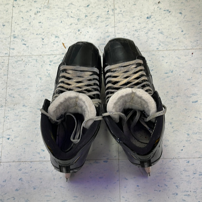 Used Bauer Supreme S29 11D Goalie Skates