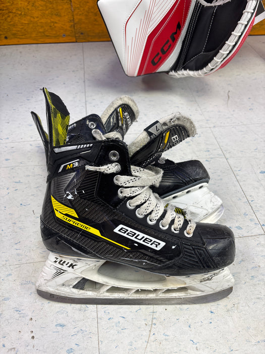 Used Bauer Supreme M3 Size 7.0EE Senior Skates