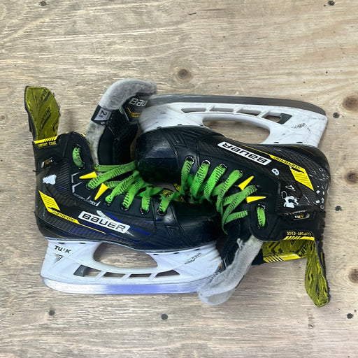 Used Bauer Supreme M4 Size 2.5 Skates