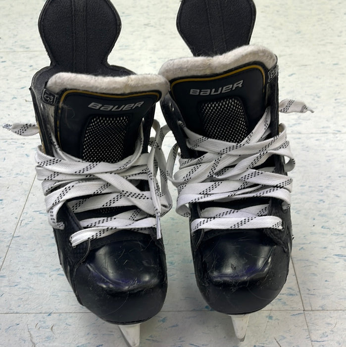 Used Bauer Supreme One.6 Size 13 Youth Players Skates