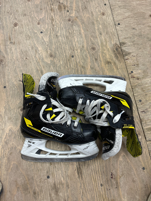 Used Bauer Supreme M4 Size 1.5 D Skates