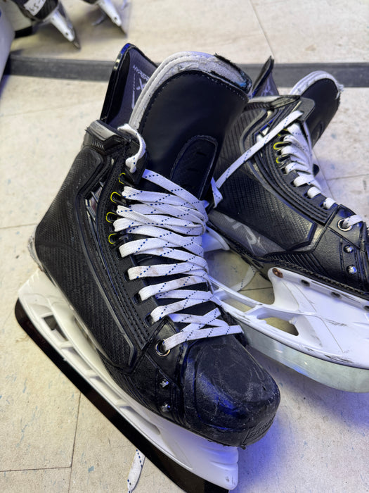 Pro Stock Used Bauer Hyperlite Skates 7.75 EE