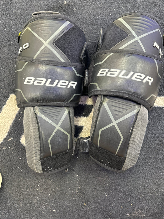 Used Bauer Pro Intermediate Knee Guards