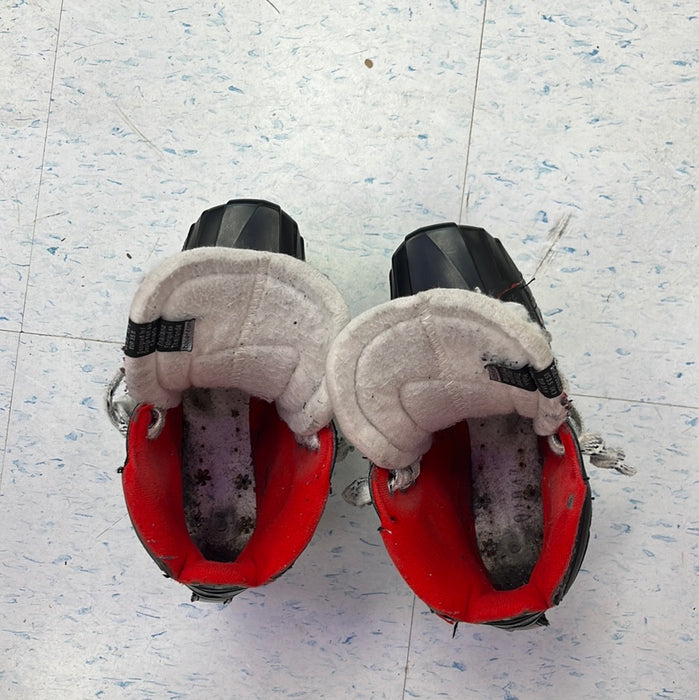 Used Bauer Vapor X2.7 Size 2.5 Goal Skates