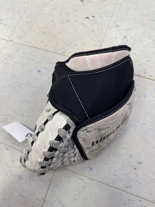 Used Warrior G6 Goalie Catcher Youth