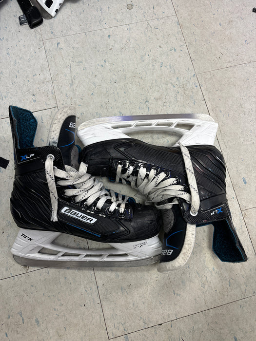 Used Bauer XLP Size 5.0 Intermediate Skates