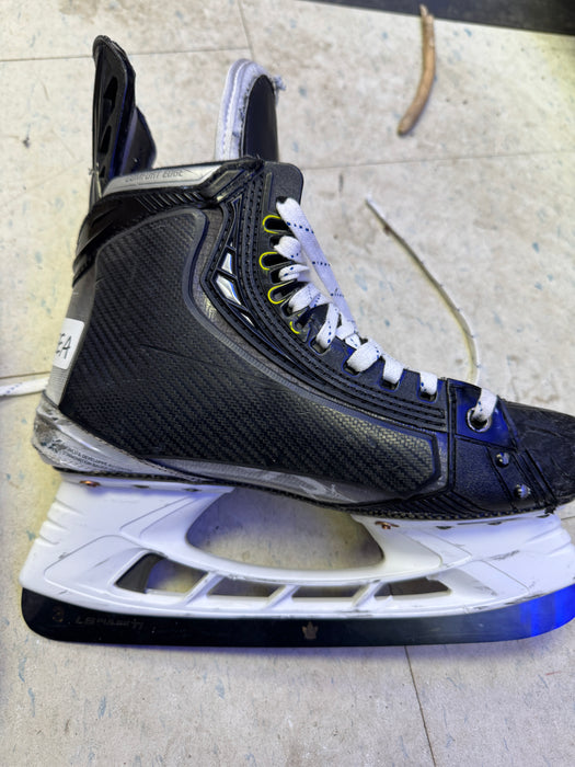 Pro Stock Used Bauer Hyperlite Skates 7.75 EE