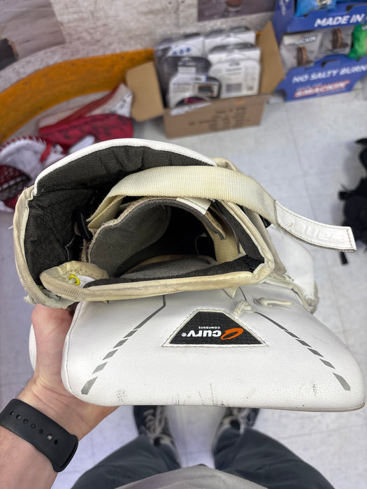 Used Bauer Vapor Hyperlite Senior Catcher and Blocker Set