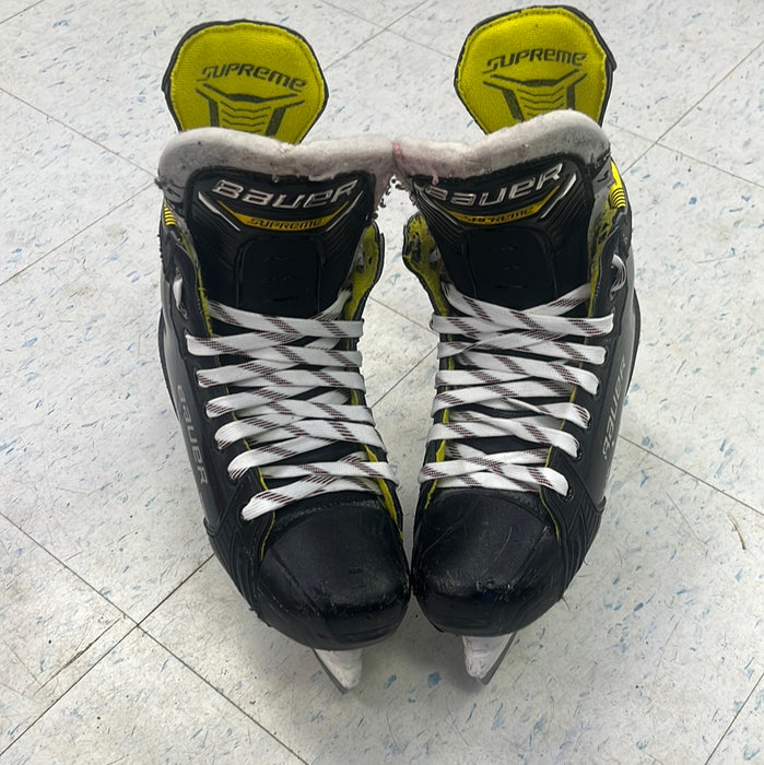 Used Bauer Supreme M4 Size 4 Player Skates