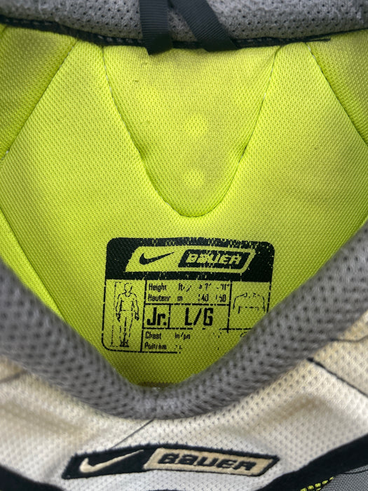 Used Nike Bauer Supreme 50 Junior Shoulder Pads