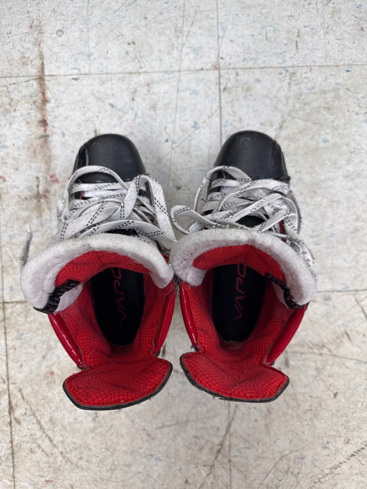Used Bauer Vapor Fly30 Skates Size 2.5EE