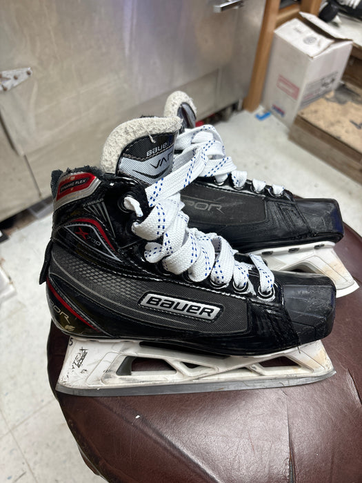 Used Bauer Vapor x700 Size 2.5D Junior Goal Skates