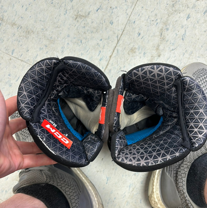 Used CCM JetSpeed FT6 Senior 15” Gloves