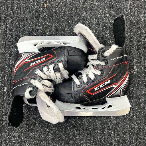 Used CCM FT340 Size 6 Youth Player Skates