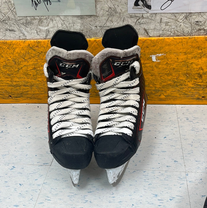 Used CCM FT360 Size 3D Player Skates