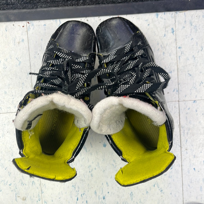 Used Bauer Supreme 3S Size 3.5 Player Skates