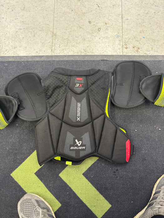 Used Bauer Vapor Junior Medium Shoulder Pads