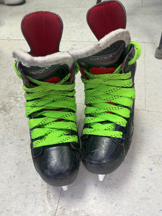 Used Bauer Vapor X500 Size 13 Youth Skates