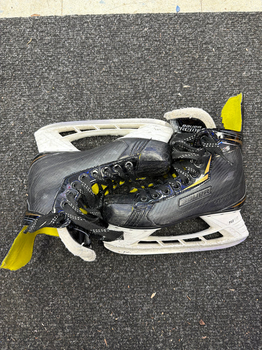Used Bauer Supreme S25 Size 4.0D Skates