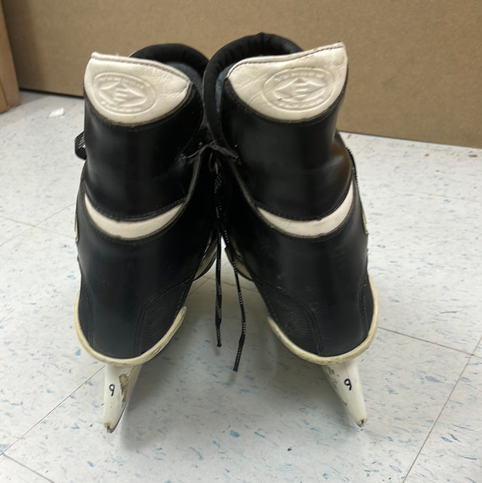 Used Easton Air Size 9 Player Skates