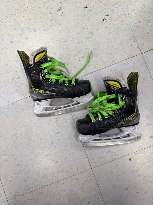 Used Bauer Vapor 3X Youth 11.5 D Skates